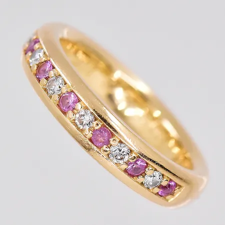 Ring diamanter ca 6x0,02ct stl:15½ rosa stenar nagg finns, graverad 18K Vikt: 6 g