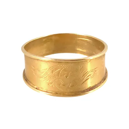 Ring, 18K guld, bucklor, gravyr Vikt: 1,9 g