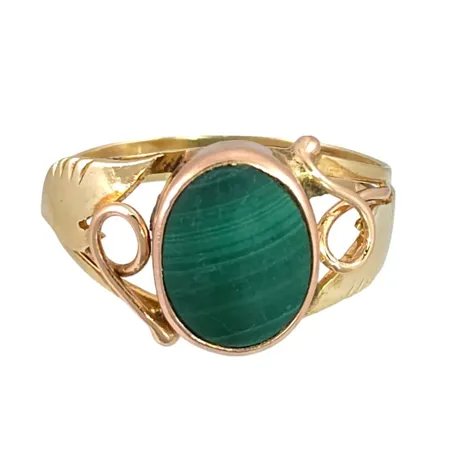 Ring i 14K guld med Malakit 8x10 mm, stl:19,0 mm, bredd 3-11 mm, sten utan anmärkning Vikt: 3,4 g