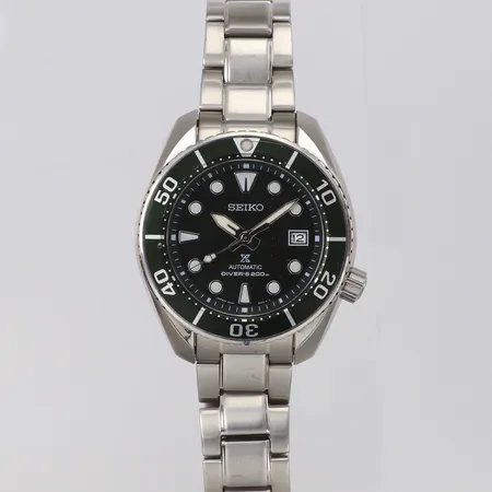 Herrur, Seiko Air Divers 200m, automat, stål, Ø44mm, ref-nr 6R35-00A0, serie-nr 970815, datum, viklås, nagg, bruksslitage, stållänk, glapp i lås, inga tillbehör