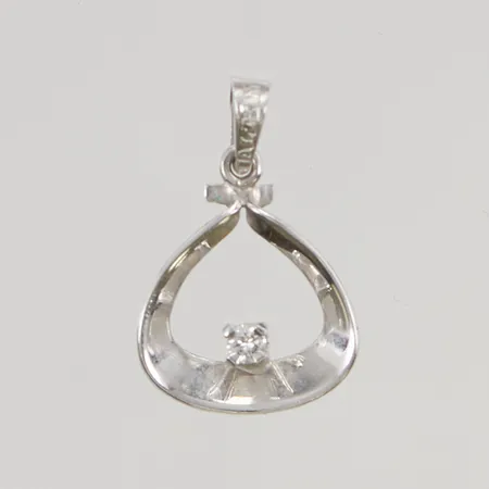 Hänge Vitguld med en liten diamant, bredd:12mm 18K 0,8g.