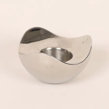 Ljuslykta "Bloom", Georg Jensen Danmark, rostfritt stål, höjd 5cm, Ø 8,5cm, bruksskick.