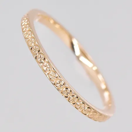 Ring mönstrad stl:20 graverad 9K Vikt: 20 g