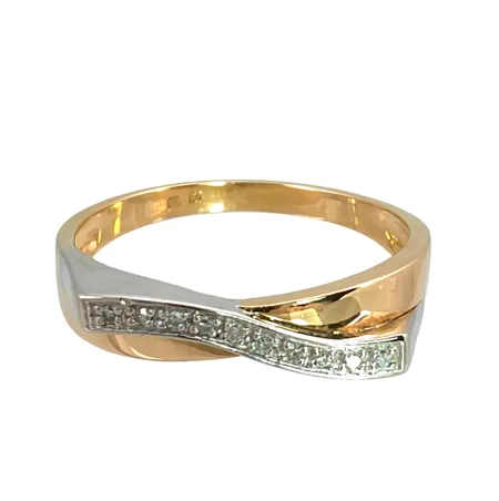 Diamantring, 18K guld, tvåfärgad modell, Diamanter 10 x 0,003ct, Guldfynd (GHA), stl:20,0 mm, bredd 2-5 mm, fint skick Vikt: 4 g