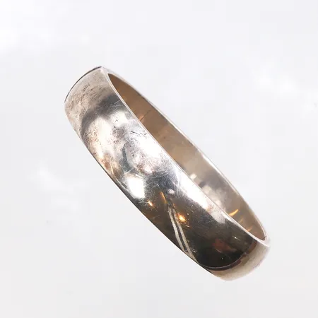 Stelt armband, Ø59,3mm,bredd:14mm, 925/1000 silver. Vikt: 25 g