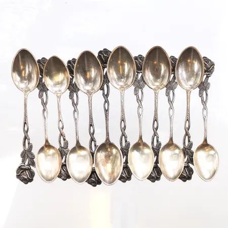 12 Kaffeskedar, längd:11cm, 800/1000 silver. Vikt: 116,3 g
