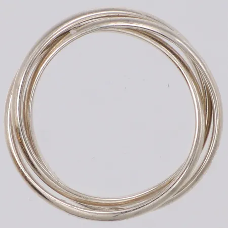 Ring tredelad, stl:17, bredd 4,0mm, 925/1000 silver Vikt: 3,1 g