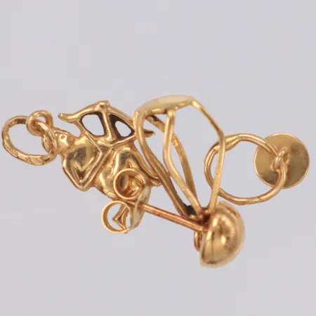 Diverse guld defekt 18K Vikt: 1,8 g