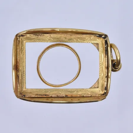 Ring och hänge Thai guld, 23K. Vikt: 8,5 g