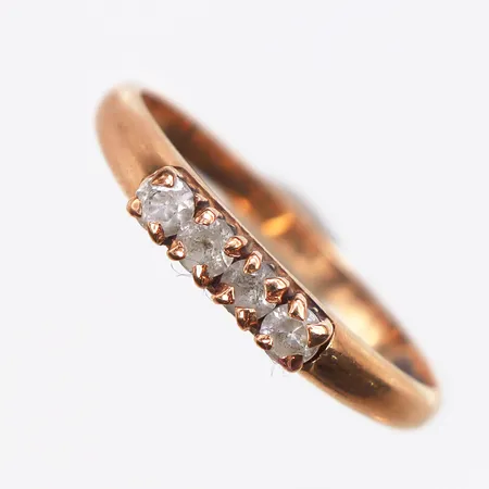 Ring med 4 vita stenar, stl:18½, 14K Vikt: 2,3 g