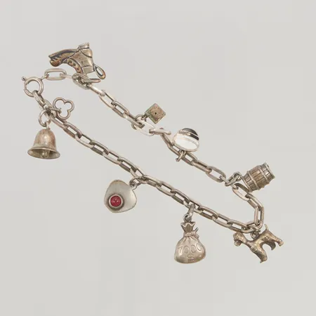 Armband med 8 Berlocker 18cm Silver S830/1000 17,8g.