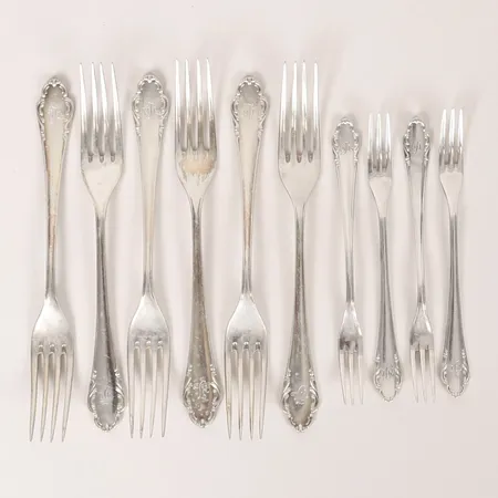 Tio gafflar modell Haga längd 12-15cm, gravyr, silver 830/1000 Vikt: 165,9 g