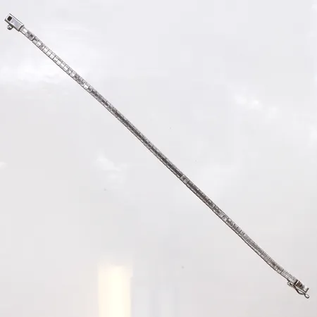 Armband, längd:19cm, bredd:3mm, 835/1000 silver. Vikt: 7 g