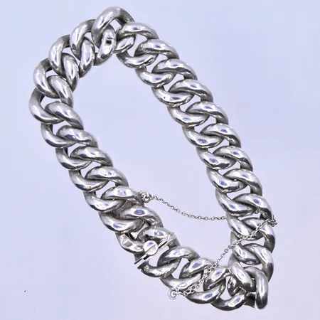 Armband Pansar längd 18,5 cm, bredd 12 mm klämskador finns silver 830/1000. Vikt: 17,6 g