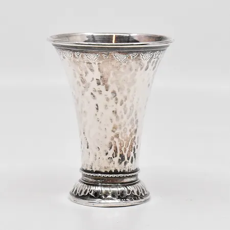 Pokal höjd 8,5cm Ø 6,5cm silver 830/1000 Vikt: 48,7 g