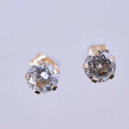 Örhängen Ø5 mm, 18K. Vikt: 0,7 g