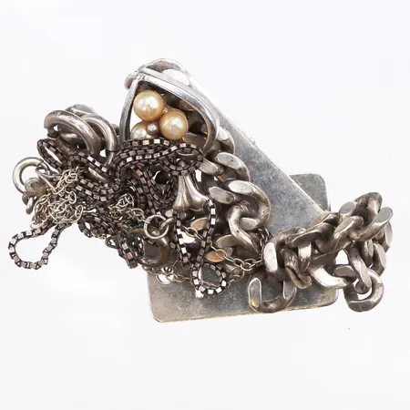 Diverse silversmycken, gravyrer, 830-925/ 1000 silver. Vikt: 29,6 g
