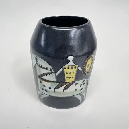 Vas Varieté, design Lisa Larson, Gustavsberg, höjd 17cm, etikettmärkt, stengods
