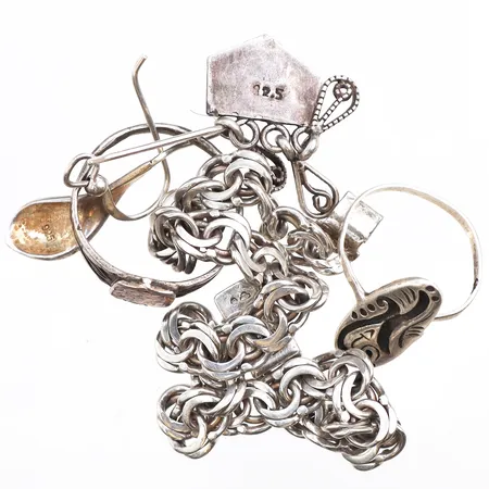 Diverse silversmycken, defekta/udda, 830-925/1000 silver. Vikt: 21,6 g
