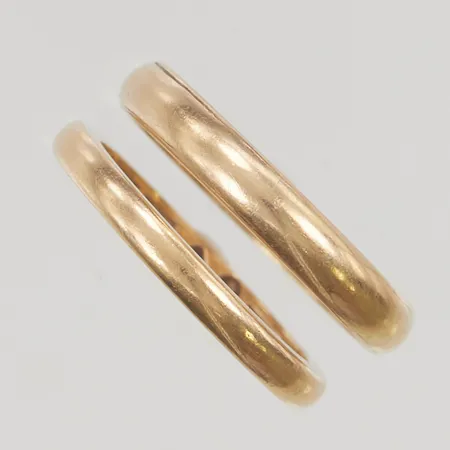 Ringar 2st graverade 20K 8,7g.