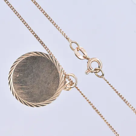 Kedja Pansar med hänge bricka längd 52,5 cm och bredd 1 mm, Ø18 mm 18K. Vikt: 3,9 g