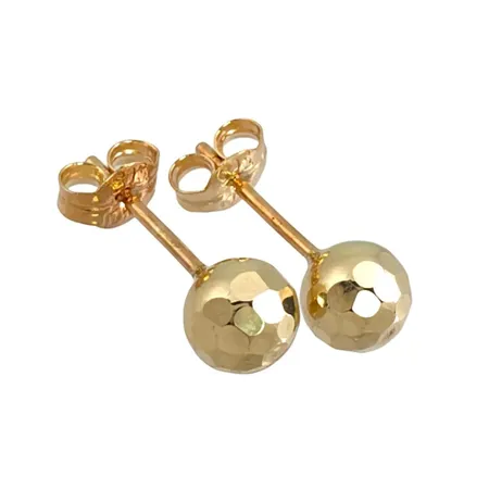 Örhängen Klot i 9K guld - 375/1000, fasetterad modell, diameter 5 mm, originalploppar, fint skick Vikt: 0,4 g