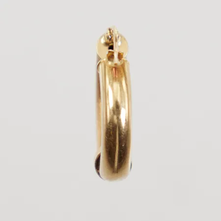 Ett udda örhänge Ø 18mm, 18K Vikt: 1,6 g