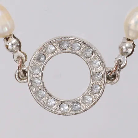Collier med sötvattenspärlor och vita stenar, 44cm, LBVYR, detaljer i vitmetall