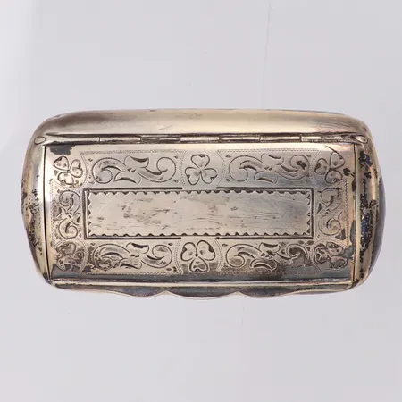 Snusdosa, längd 88mm, förgylld insida, bucklor, importstämplat 830/1000 silver Vikt: 57,8 g