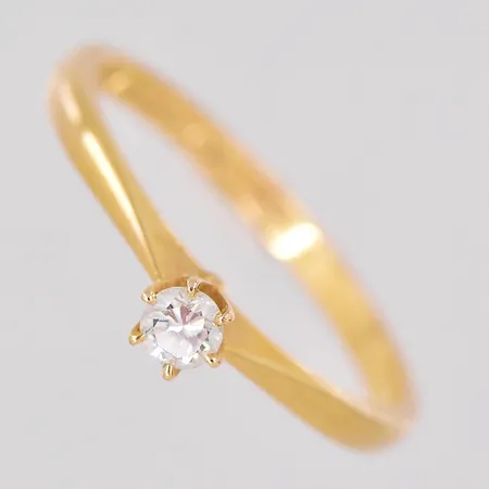 Ring diamant 0,11ct enligt gravyr stl:17½ GFAB 18K Vikt: 2,3 g