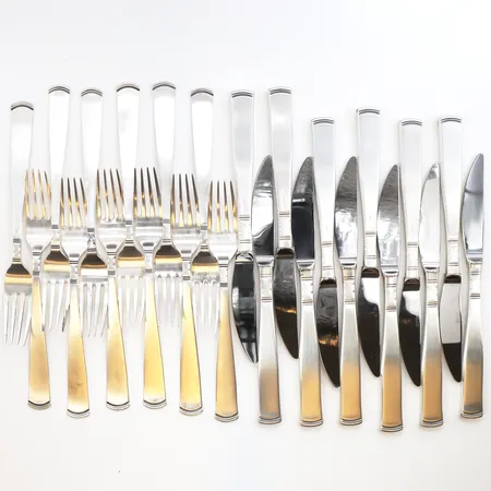 Bestickuppsättning, Modell Rosenholm, 12 Bordsknivar, blad i rostfritt stål, 596g, 12 Bordsgafflar, 426g, 830/1000 silver, original förpackning.