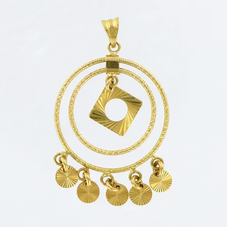 Hänge Guldfynd längd 26mm, bredd 23mm 18K Vikt: 2,5 g