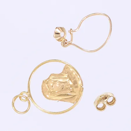 Diverse defekt guld 14K Vikt: 0,9 g