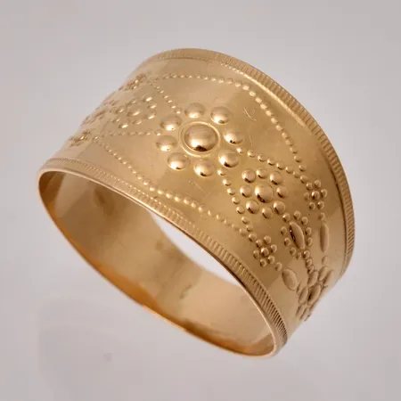 Ring Gästrikering stl:19¼, bredd 5,4-13,9mm, Guldsmed S Petersson I Söderhamn Ab, 18K, 4,46g.