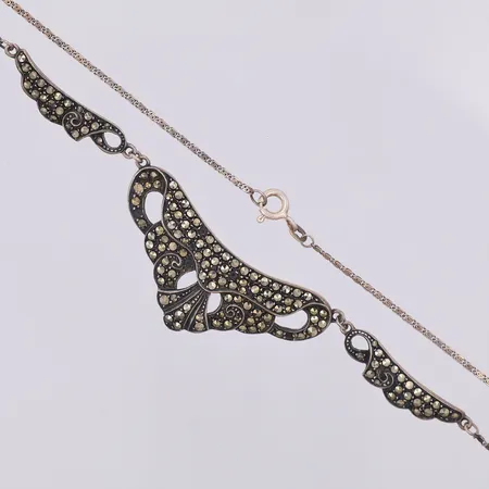 Collier S-länk pyriter 43cm bredd 1,4-18mm, fem stenar saknas, tre trasiga, 835/1000 silver Vikt: 12,1 g