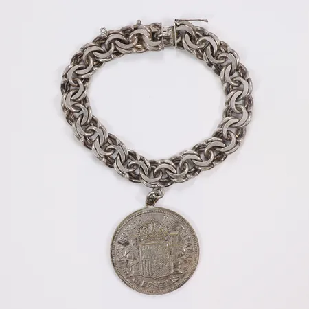 Armband Bismarck med mynt (5 Pesetas 1882) längd 20,5cm, bredd 12mm, Ø37mm, 830/900/1000 silver Vikt: 57,9 g