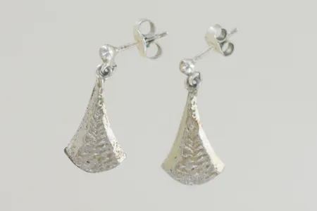 Ett par örhängen längd 1,5 cm silver 830/1000 Vikt: 2,1 g