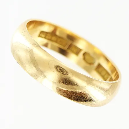 Ring slät stl:16¾, bredd 4,5mm, gravyr, tunna repor, 18K Vikt: 3,6 g