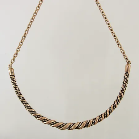 Collier Ankar med mönstrad dekor Kalevala Koru längd 39,5cm bredd 4,6-7,5mm brons