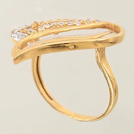 Ring defekt 21K Vikt: 6,4 g