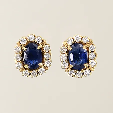 Örhängen carmosé med blå safirer och diamanter 24 x ca 0,01ct 10x8mm 18K Vikt: 3,8 g