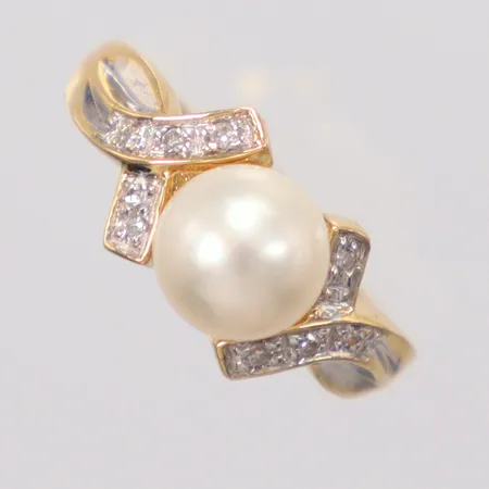 Ring med odlad pärla Ø7,20mm diamanter 8x0,005ct stl:16, 18k Vikt: 4 g