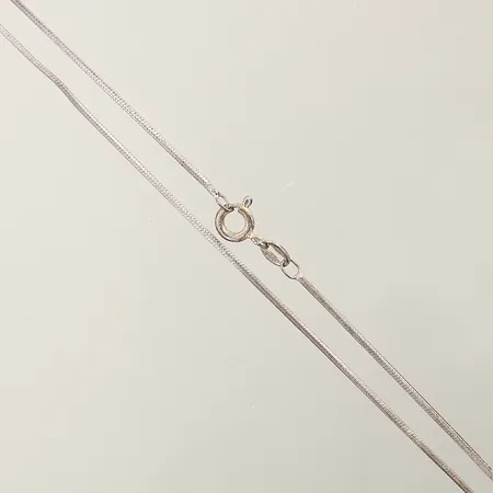 Kedja halvstel GHA längd 50,5cm bredd 1mm något ojämn silver 925/1000 Vikt: 4,6 g