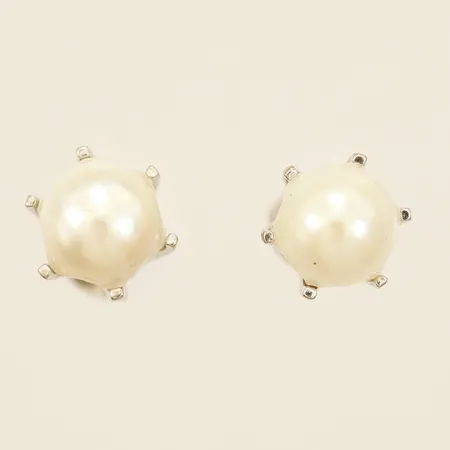 Örhängen med odlade pärlor Ø6,8mm vitguld 18K Vikt: 2 g