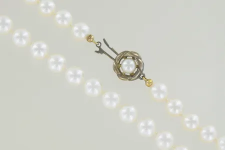 Pärlhalsband odladepärlor med silverlås längd 46 cm bredd 7 mm, silver Vikt: 33,9 g