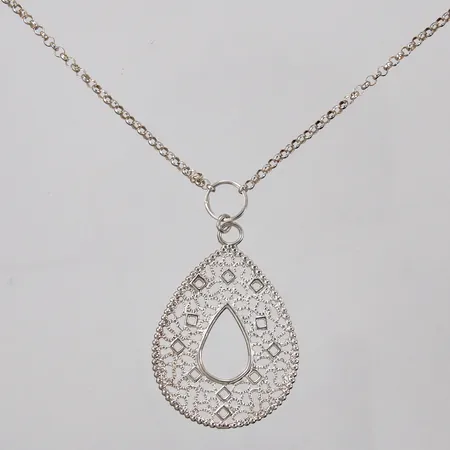 Collier ankarlänk längd kedja: ca 34cm bredd kedja : ca 1mm längd hänge: ca 4,8cm bredd hänge: ca 2-35mm silver 925/1000 Vikt: 11,7 g