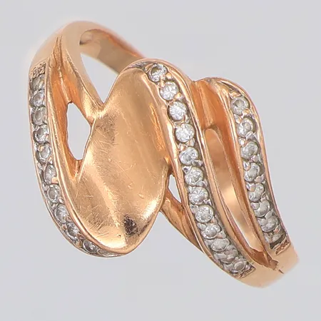 Ring vita stenar stl:19¼, 14K Vikt: 3,7 g