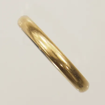 Ring stl:19¼ bredd 2,9mm personlig gravyr 18K Vikt: 3,6 g