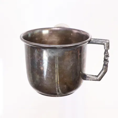 Mugg, höjd 5cm, Ø60mm, finska stämplar, 830/1000 silver Vikt: 71 g