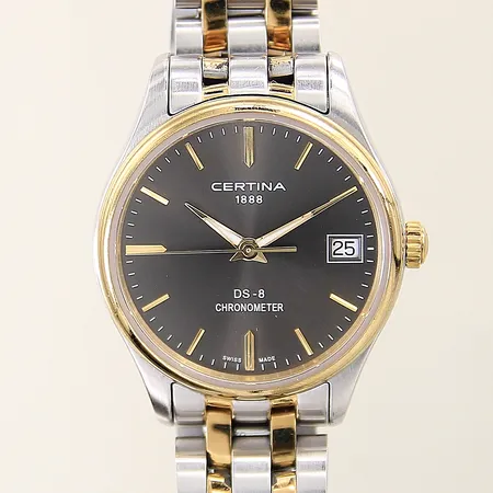 Damur Certina DS-8 Chronometer stål/guld quartz Ø30mm ref-nr: C0332512208100 serie-nr: R8FND69GF datum svart urtavla safirglas stållänk med dubbelviklås extra länkbitar behov av batteribyte certifikat från Krons 2020 box och ytterkartong